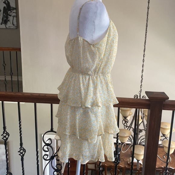 Altar’d State Yellow Floral Tiered Mini Short Dress size M - Picture 4 of 8